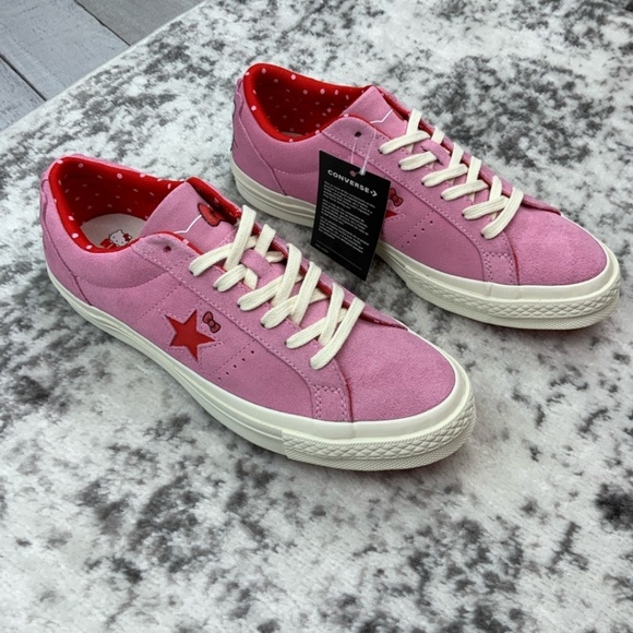 NIB Hello Kitty x Converse One Star OX suede shoes - Picture 3 of 8